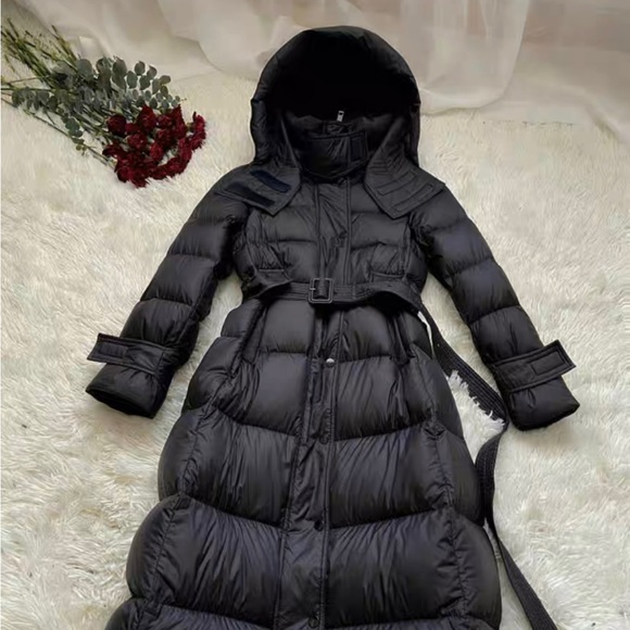 Women black maxi down jacket - Picture 6 of 8